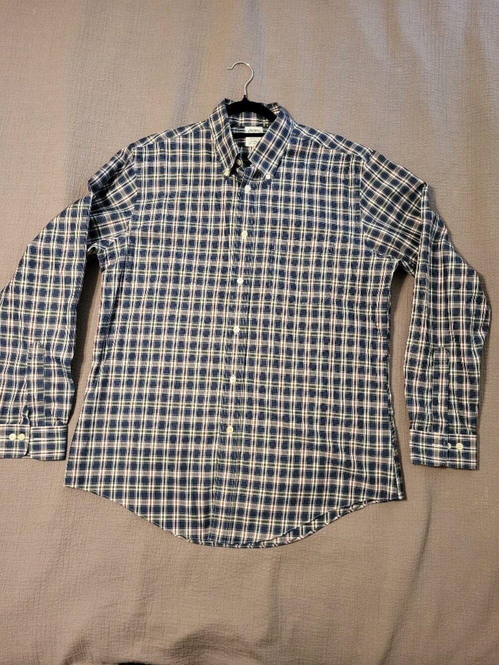 Brooks Brothers Regent Men's Shirt. Size Large